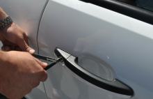 Фото аварийного вскрытия автомобиля